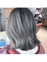 トリニティ(trinity)&nbsp;コントラストバレイヤージュ・一度はやってみたいグレー系