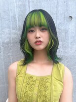 ガルボ ヘアー(garbo hair)&nbsp;ハイトーン インナーカラー 黄緑 10代 20代