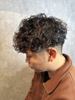 フリー(FREE)&nbsp;プードルパーマ/スパイラルパーマ/ツイスパ/波巻きパーマ