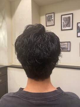 スカイマスターバーバー 渋谷(SKY MASTER BARBER) ふんわりスパイラルパーマ[渋谷/理容室/フェード/パーマ]