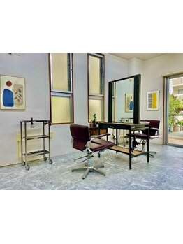 大人数美容室が苦手なお客様でも◎完全予約制なので施術終了までゆったりとした時間を過ごせる♪