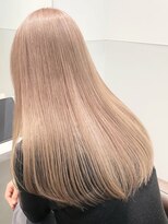 ジィルム(XELM)&nbsp;ハイライトカラーミルクティーベージュレイヤーカット