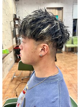 ベルナ(BELUNA) メンズ.ハイライト.スラッシュツイストパーマ★