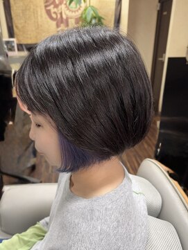 ムート(mut) レディースカット＋インナーカラー