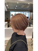 ニーイチイチ(211) ショートボブ/デザインカラー