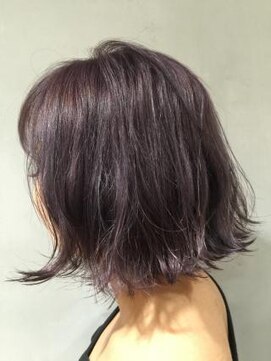 ジーナ(XENA) ラベンダーヘイズボブ