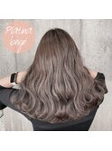 Platina beige.【担当 末吉】