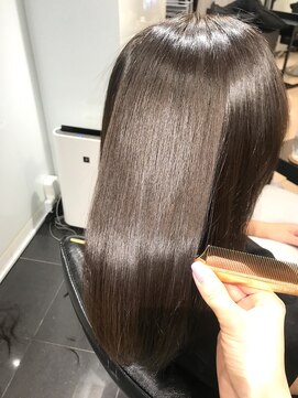 ラブクロムトーキョー オモテサンドウ(LOVECHROME OMOTESANDO) LCプレミアムトリートメント☆艶ブラウンのメルティカラー