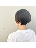 アシンメトリーショートボブ