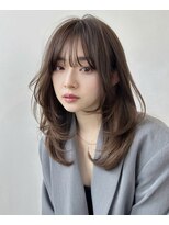 ベル 表参道店(Belle)&nbsp;外ハネの苦手な方へ！内巻きのロングレイヤースタイル《韓国ヘア