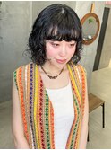 パーマ　黒髪　ウルフ　ミディアム　ミディアムウルフ