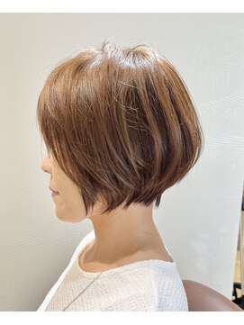 ベロー(BeLLo) ショート/ショートボブ/ベージュ/グレージュ/岡山