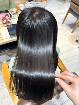 プラグ バイ ネオリーブ(plug by neolive) こなれミディ×髪質改善[髪質改善/縮毛矯正/韓国]A