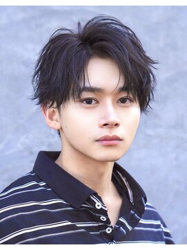 オーシャントーキョー 渋谷神南(OCEAN TOKYO) ツーブロック束感センターパート