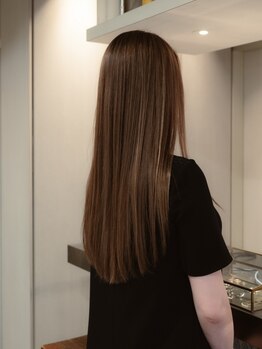 ルーカス(LUCAS)の写真/ナチュラルで透明感あふれるデザインカラーが得意◎肌なじみの良いカラー提案で、毎日輝くスタイルに♪