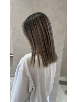 サロンドディバース(Salon de DIVERSE) シャドールーツ