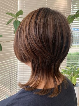 アース 三田南ウッディタウン店(HAIR&MAKE EARTH) うるツヤ丸みボブウルフショート小顔補正立体カット