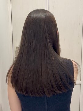 ココアベージュ　グレーブラウン　オリーブグレー　小顔