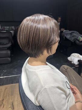 ハピネス クローバー 八木店(Happiness CLOVER) 大人の美しいグレイヘア脱白髪染め30代40代50代60代