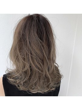 チャンプ 小阪店(Champ) gradation / milktea