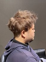 ビーダンディー(Bee dandy)&nbsp;ツーブロックフェード ジェットモヒカン ワイルドアップバング