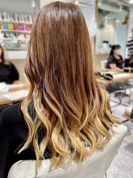 ゼストララ(ZEST Lara) 【YUICHI】グラデーションカラー【吉祥寺】