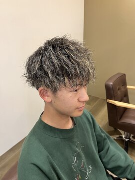 ディオ 町田店(DIO) ツイストスパイラルパーマ×細めハイライト