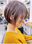 大人ショートカットウェットヘアオリーブベージュデザインカラー