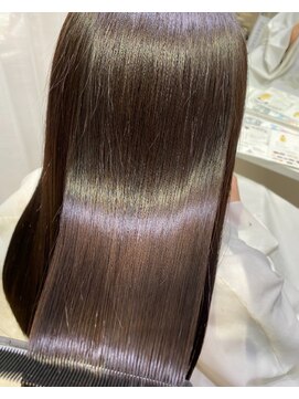 フルールバイアヴァンスクロス(Flulu by avance. cross) 髪質改善トリートメント、艶髪