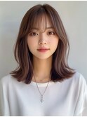 アッシュブラウン ミディアム くびれヘア ワンカール