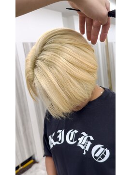 メゾン(Maison) 三宮/ダブルカラー/ハイトーン/ブリーチ/カラー/インナーカラー