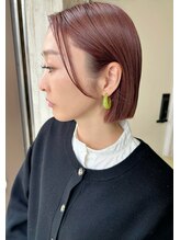 ユーノス(EUNOS.) つやつやピンクカラーとパツっとボブ