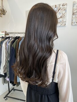 ジジ チーク 栃木(Gigi cheek) オリーブベージュ