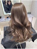 韓国風くびれレイヤーカット×グレージュ×透明感ブラウン川又