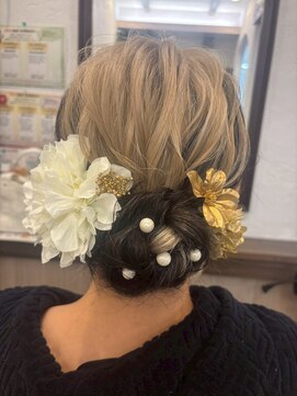 アミリー ひたち野うしく店(Amily) ハイライトバレイヤージュダブルカラーヘアセット