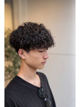 CYAN MEN’S 矢場町/メンズ/メンズパーマ 波巻パーマ×メンズスパイラルパーマ【栄/矢場町】