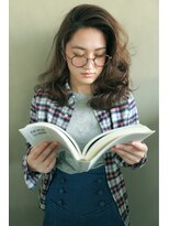 ナヌーク シブヤ(nanuk shibuya)&nbsp;ヌードメイクに大人ヘアがオシャレに魅せるコツ◇カジュアル