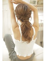 フレア志ミラーレ(flare)&nbsp;パーティーでも普段着でも使えるルーズポニーテール