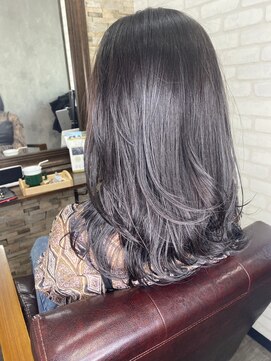 ハサミバイアトリエナガノ 千葉(8sami by atelier nagano) デザインカラー／レイヤーカット/ウエットヘア/オリーブベージュ