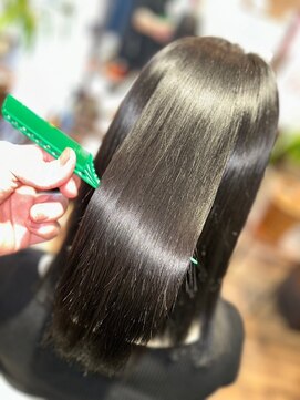 トゥルートラスト アン 下石田店(True Trust un) ダークグレージュブリーチなしカラー美シルエット重めロング