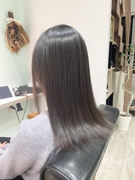 ルアナ(LUANA) 艶髪ロング