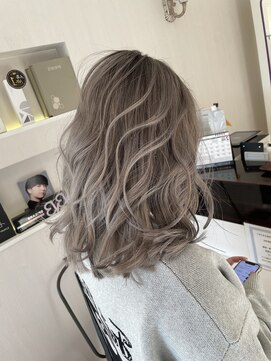 ソル(SOL) シャドウルーツバレイヤージュ/エフェクトブリーチ