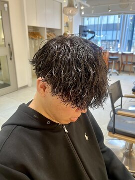 キャンバス バイ ネオリーブ 横浜西口(Canvas by neo.) 刈り上げマッシュ　ツイストスパイラルパーマ　横浜