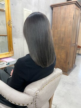 リティアンドビューティースタジオモッズシブヤ(LITTY&beauty studio M.O.D shibuya) 赤み除去◎透明感グレージュ