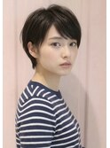 大人可愛いショート　暗めカラー　似合わせショート　