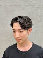 サームマン 人形町(SARM MAN) 柔らかな毛流れで魅せる韓国風センターパート