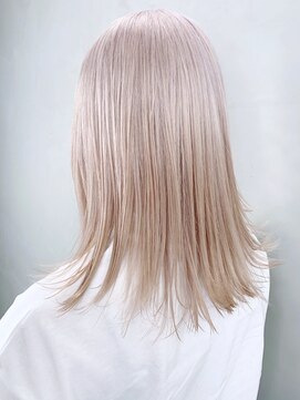 アイティー バイ アルバム 中野店(IT by ALBUM) ホワイトブロンド_ハイライトカラーオリーブカラー_ba301893