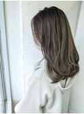 グレージュハイライト×ミディアム★藤原