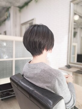 プレジール (Plaisir) ショートカット　40代50代60代　白髪染め　縮毛矯正　髪質改善