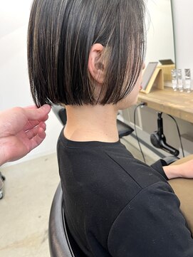 ヌーク(nuuk) ナチュラルハイライトカラー【似合わせカット】